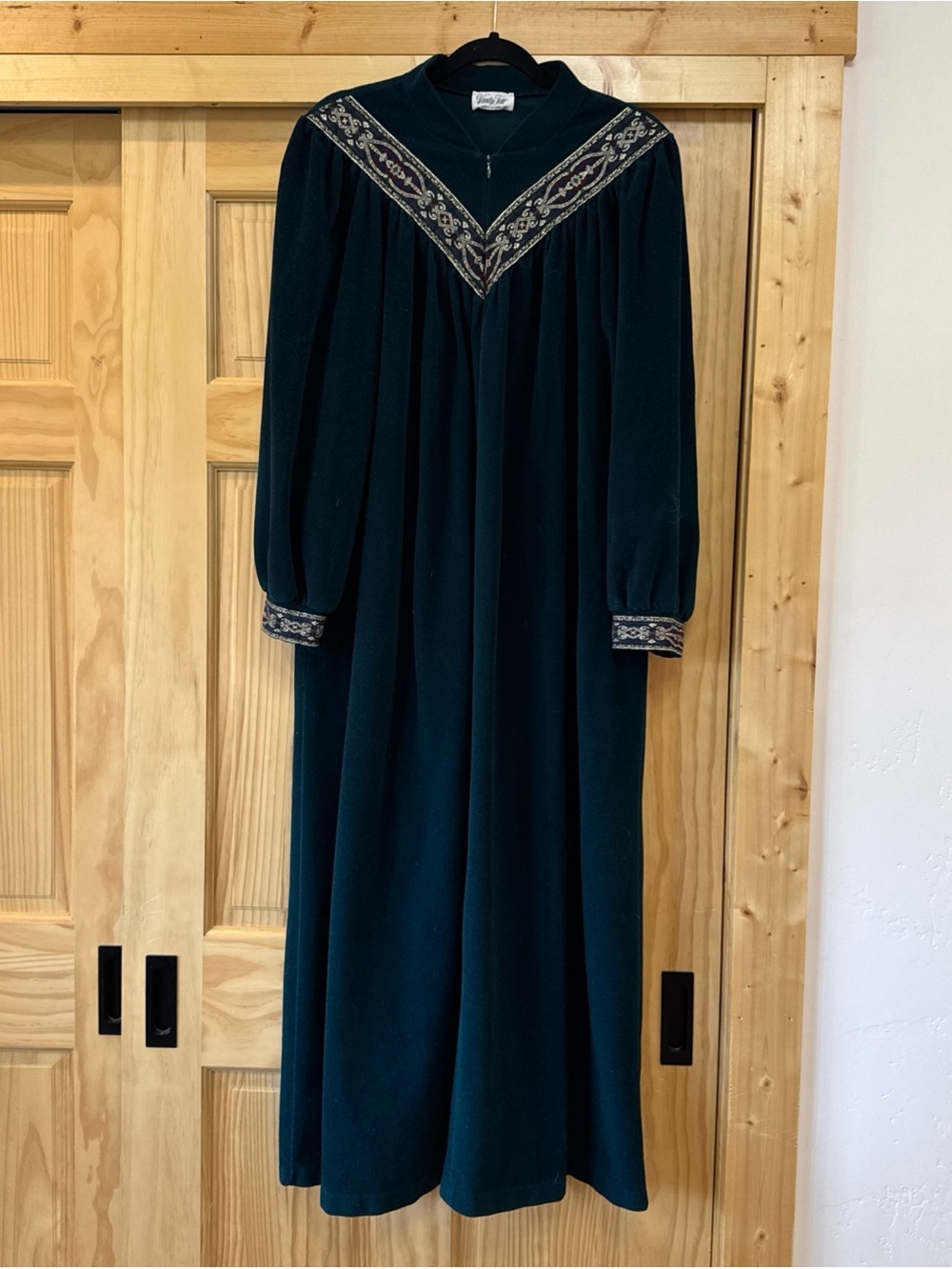 Vtg Vanity Fair Loungewear Robe Dark Green XL Zip Front Housecoat Embroidered